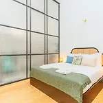 Appartement Fancy In Iconic Street Full Of Historic *