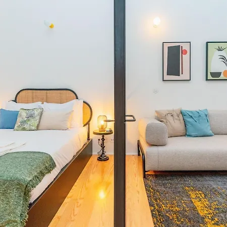 Fancy In Iconic Street Full Of Historic Apartment