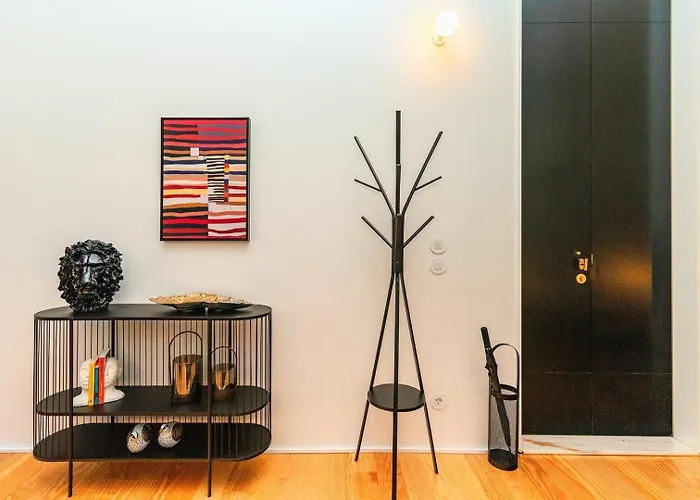 Fancy In Iconic Street Full Of Historic * بورتو