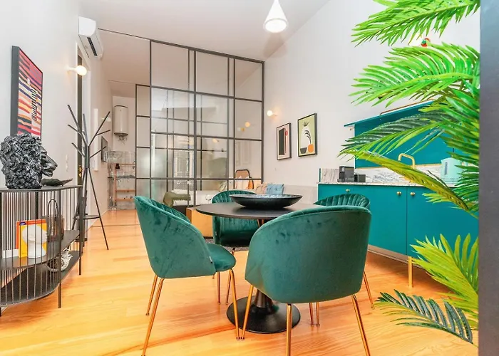 Fancy In Iconic Street Full Of Historic