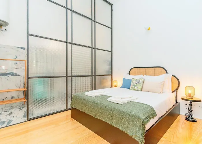 شقة Fancy In Iconic Street Full Of Historic *