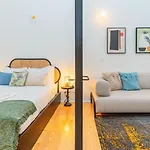 Fancy In Iconic Street Full Of Historic Apartment